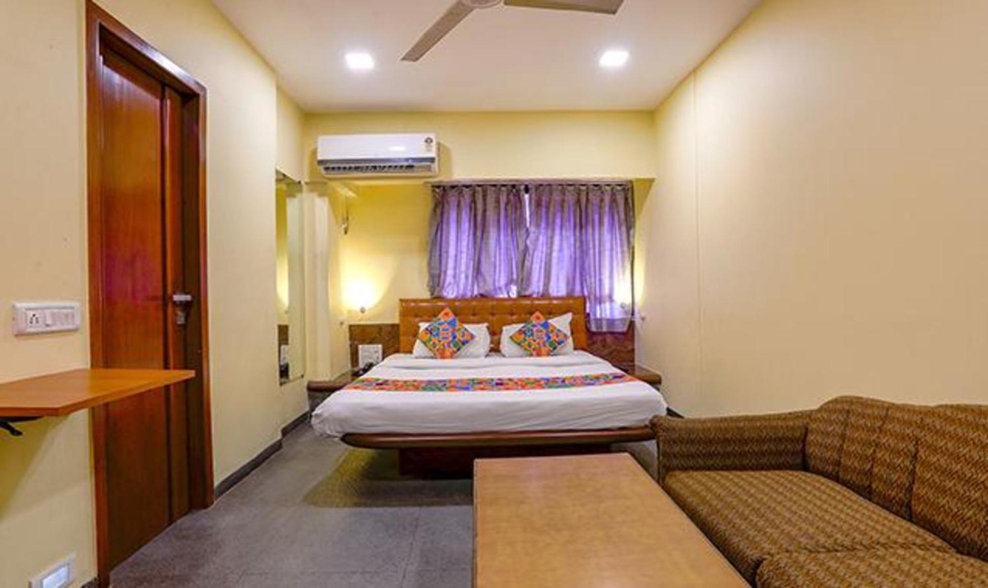 Отель Fabexpress Jayshree - Nr Mumbai International Airport Экстерьер фото